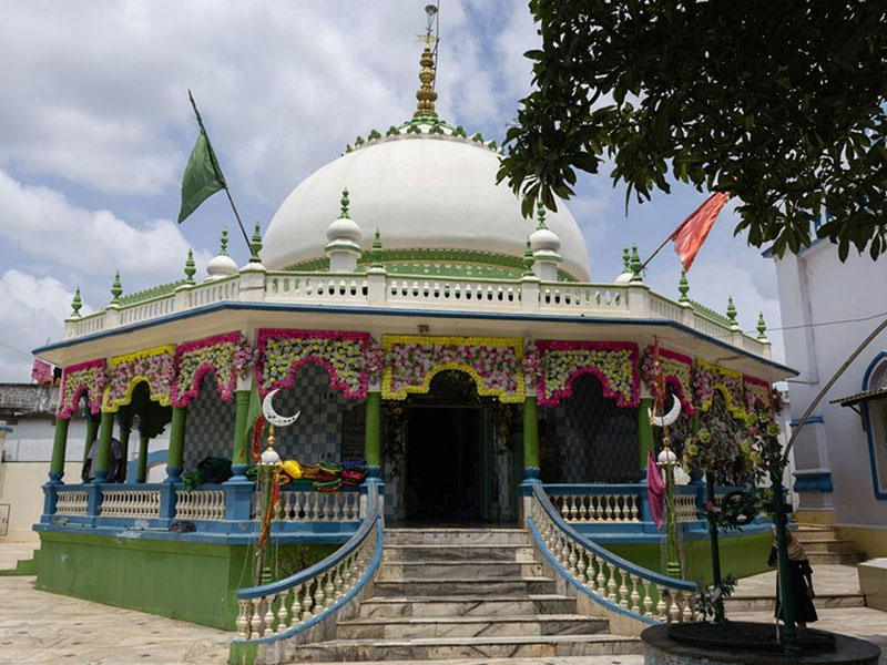 BABA BUKHARI AT KAIPADARA